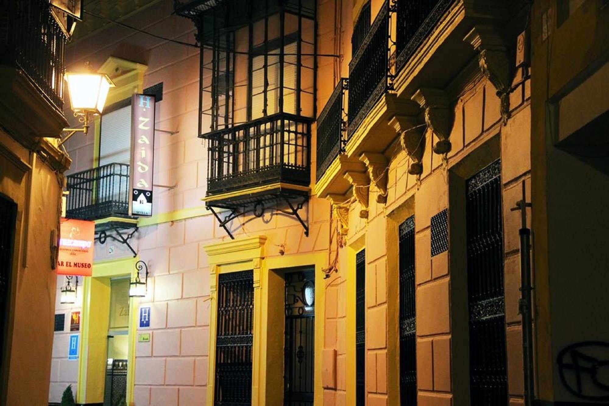 Hotel Zaida Siviglia Esterno foto