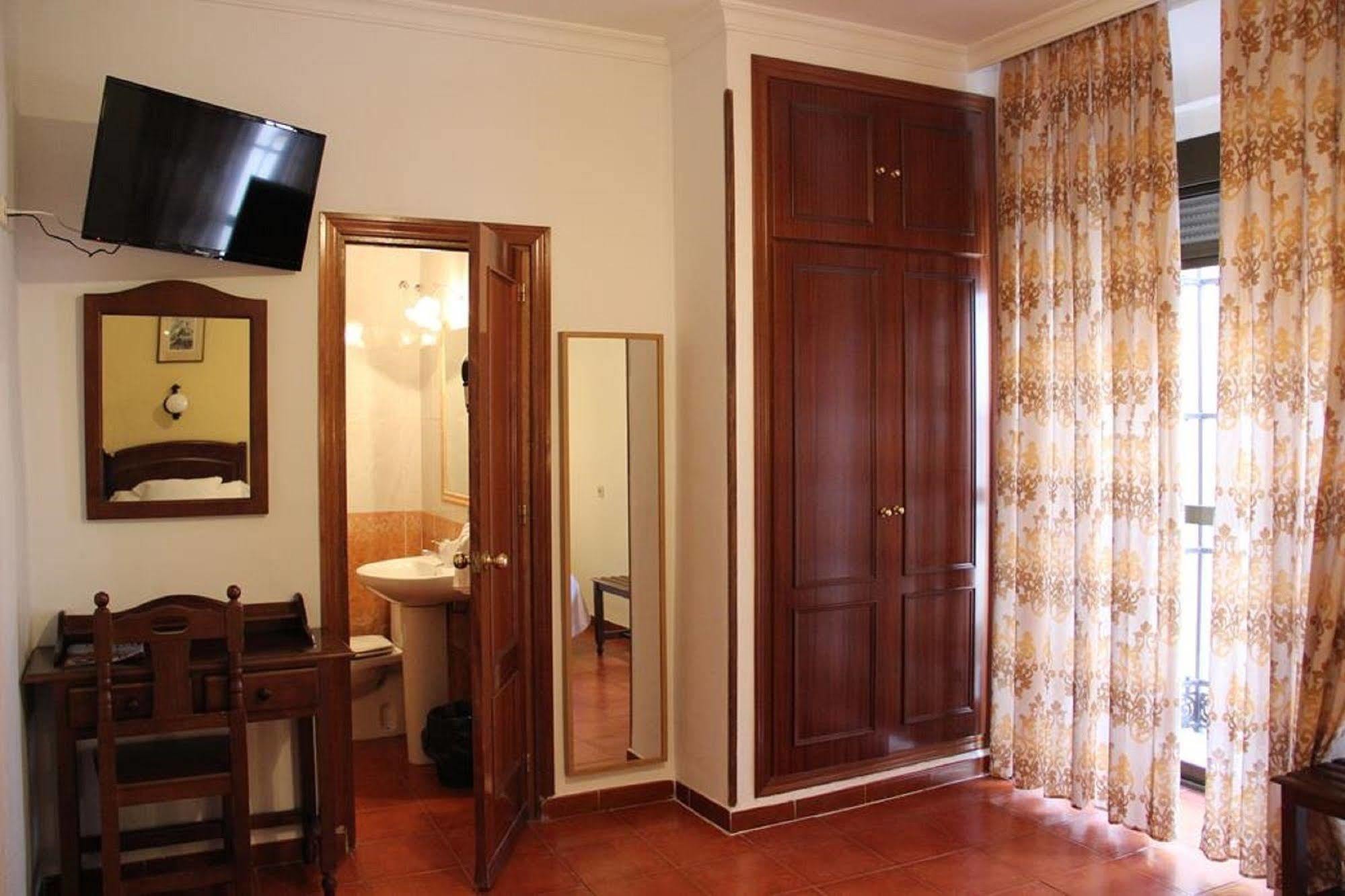 Hotel Zaida Siviglia Esterno foto